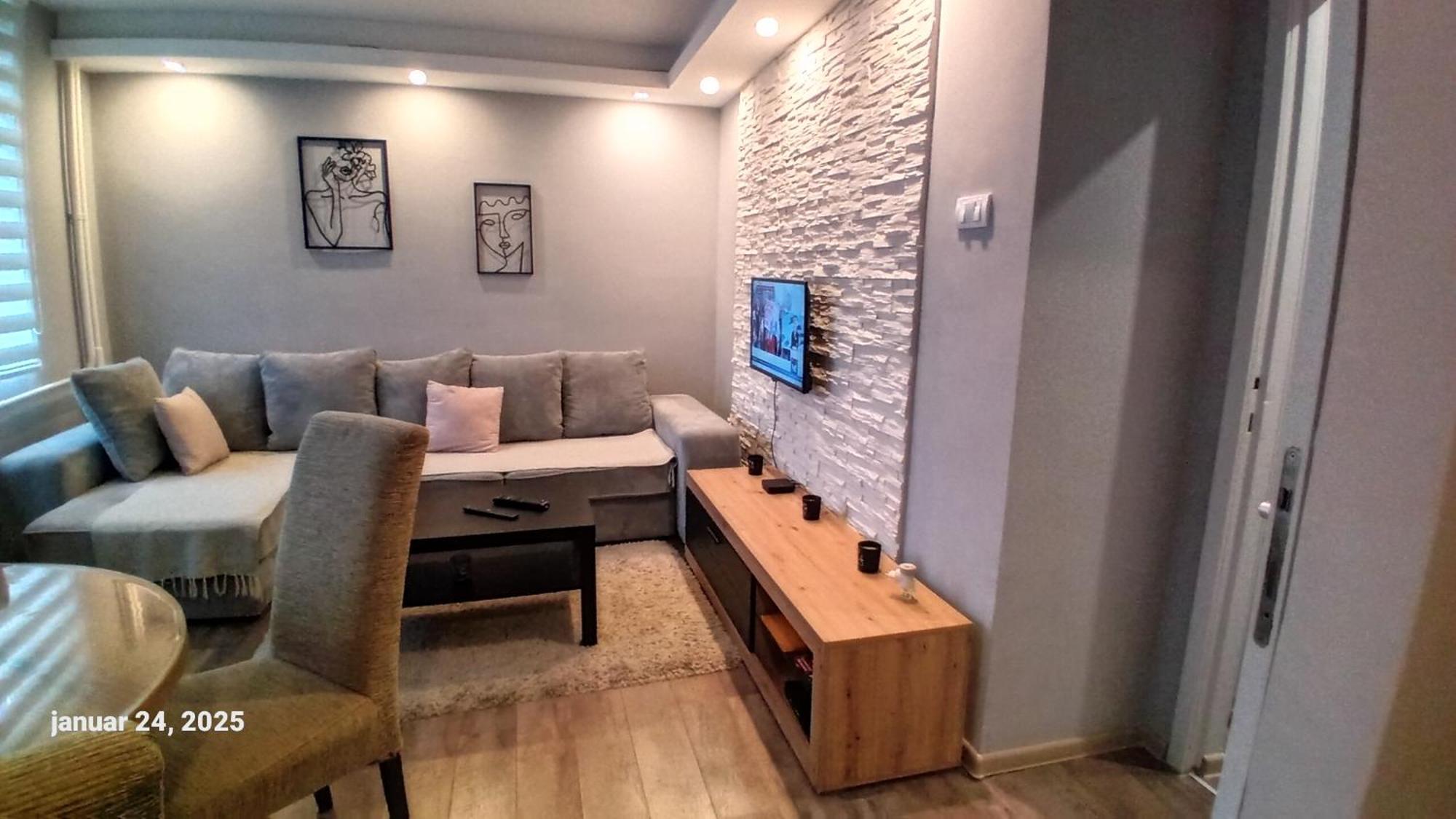 Sunshine Apartment クラグイェヴァツ エクステリア 写真